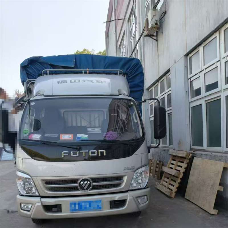城关区洛隆县进仓物流：专线直达的多元货运探索